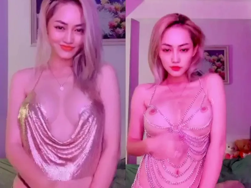 Em ngọc hà vú đẹp dam dang tự sướng p1